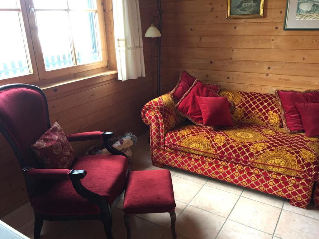 Ferienwohnung Romantik Im Roten Haus Füssen Esterno foto